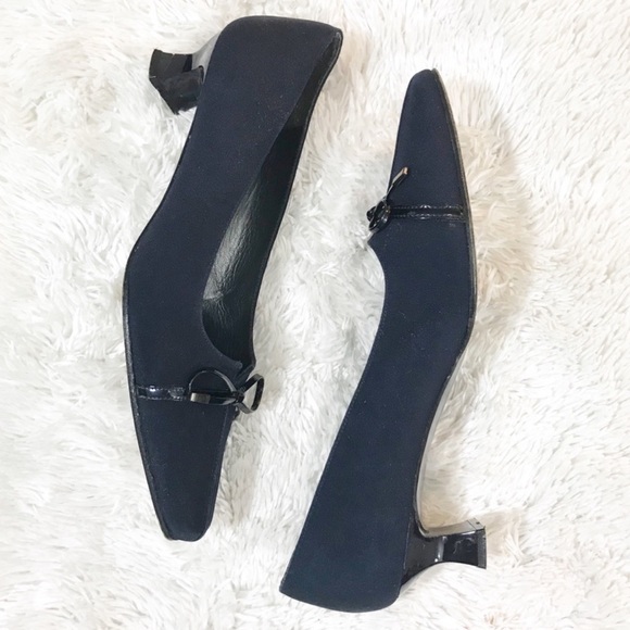 Stuart Weitzman Navy Bow Kitten Heels Size 7.5 - Picture 2 of 7